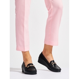 Mocasini de dama de culoare neagra cu decor auriu negru 1