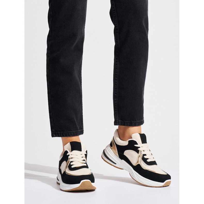 Adidași negri și bej cu talpă groasă alb 2 Adidași negri și bej cu talpă groasă alb 2