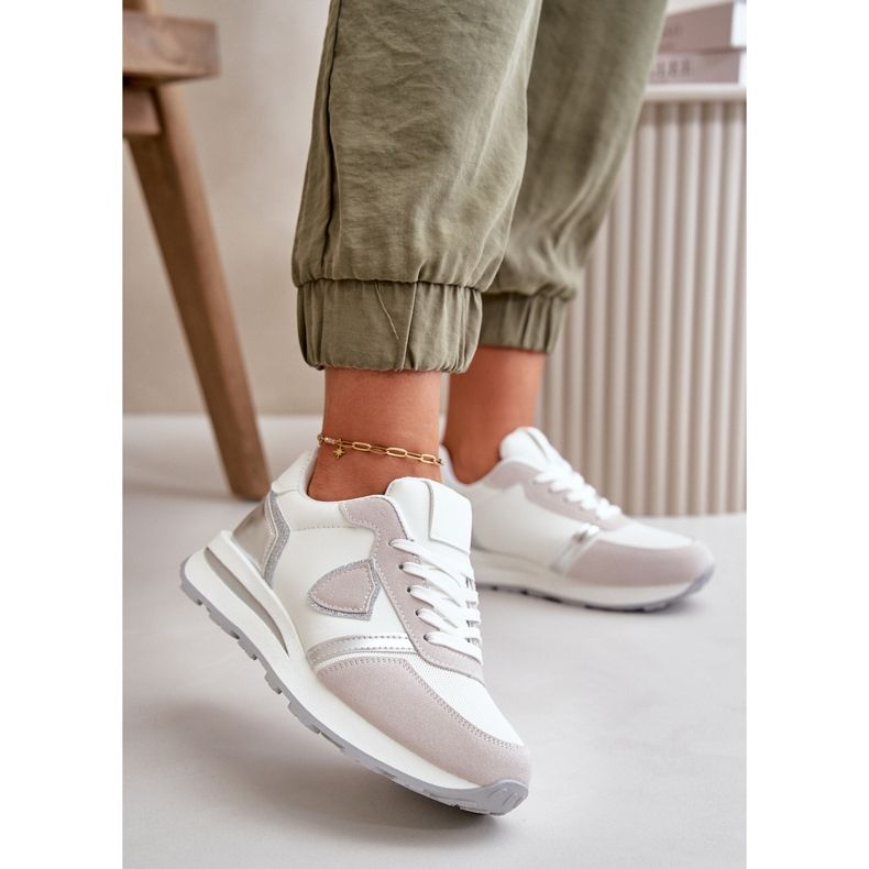 Pantofi De Dama Cu Sclipici Alb Velaniela 2