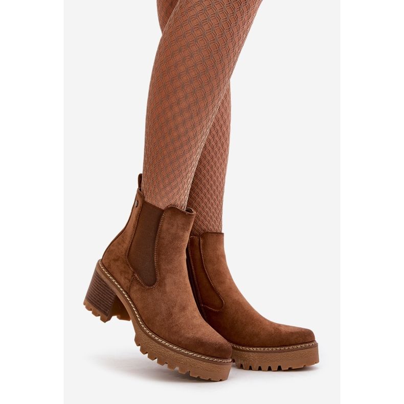 Cizme Izolatoare Dama Pe Toc Inalt Eco Suede Maro Irissinae 1 Cizme Izolatoare Dama Pe Toc Inalt Eco Suede Maro Irissinae 1