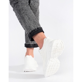 Tenisi albi cu talpa groasa 2