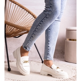 Bez marki Pantofi albi cu catarama aurie de la Anielania 1 Bez marki Pantofi albi cu catarama aurie de la Anielania 1