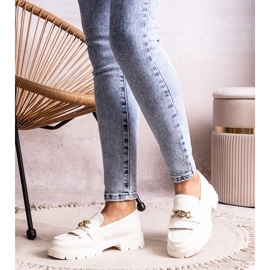 Bez marki Pantofi albi cu catarama aurie de la Anielania 2