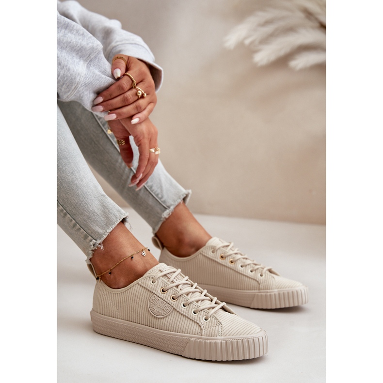 Pantofi de damă, izolați din velur, Big Star OO274812 Hi-Poly System Bej 2