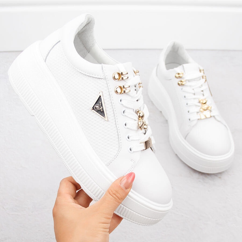 Pantofi albi de dama din piele pe platforma Filippo DP6382 1