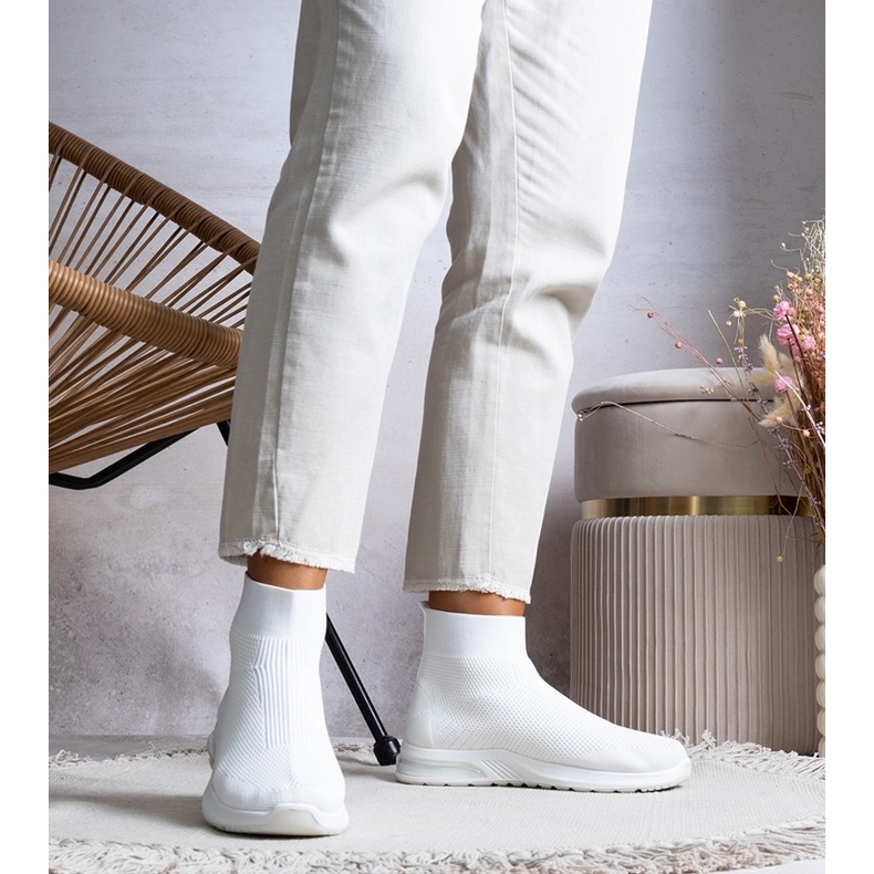 Tenisi albi de la Salgado 2 Tenisi albi de la Salgado 2