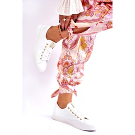 News Pantofi de damă clasici Ecoma alb și auriu 2