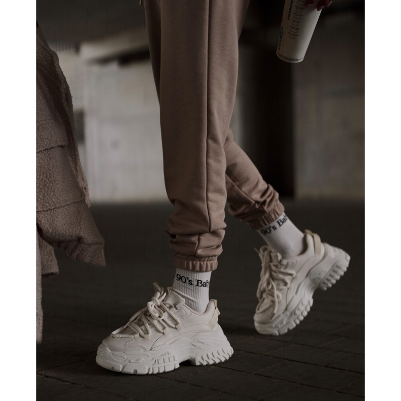 Pantofi de damă de culoare bej deschis pe o talpă groasă Nevela 2