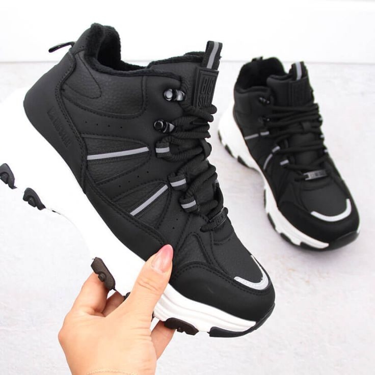 Cizme înalte izolate Big Star INT2032A, negre negru 1