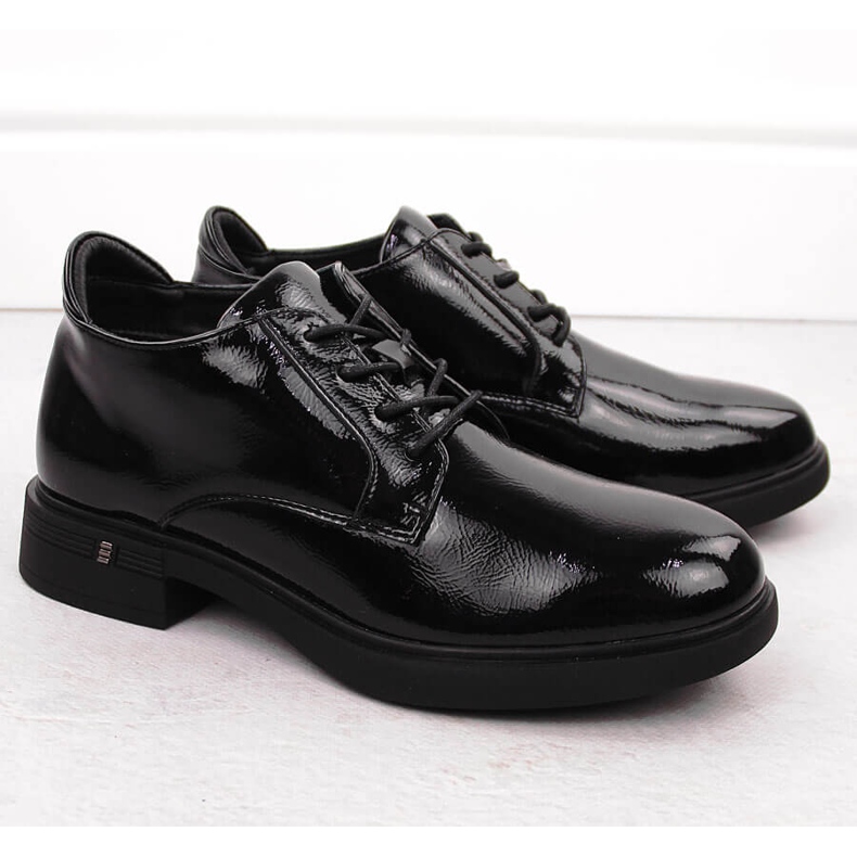 Botine de dama din piele lacuita neagra Vinceza 58413 negru 2 Botine de dama din piele lacuita neagra Vinceza 58413 negru 2