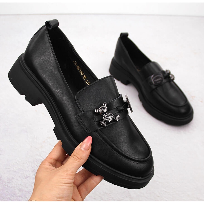 Mocasini de dama din piele cu decor, negru Vinceza 62183 1