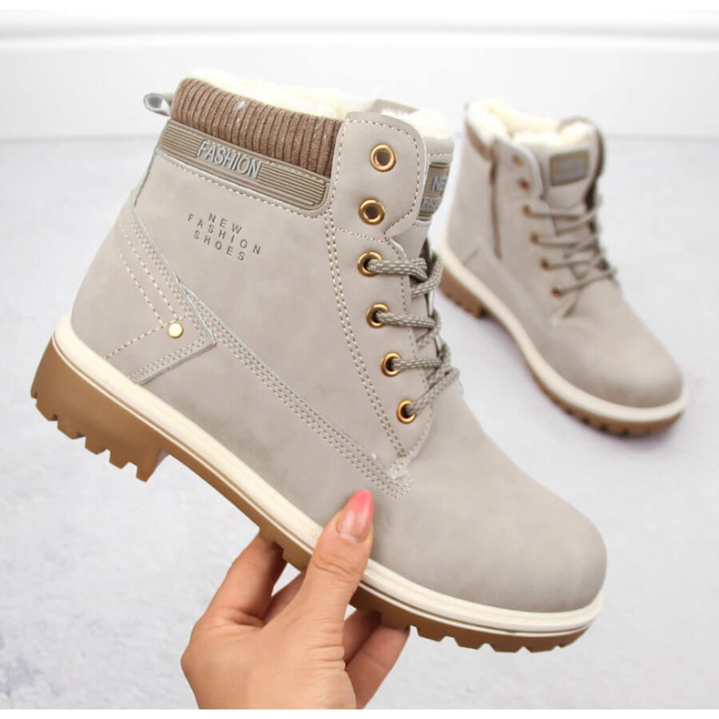 Botine de damă bej Potocki 97301 1