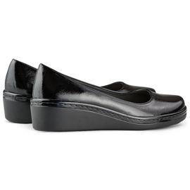 Pompe de damă lacuite negre cu pane joase negru 1