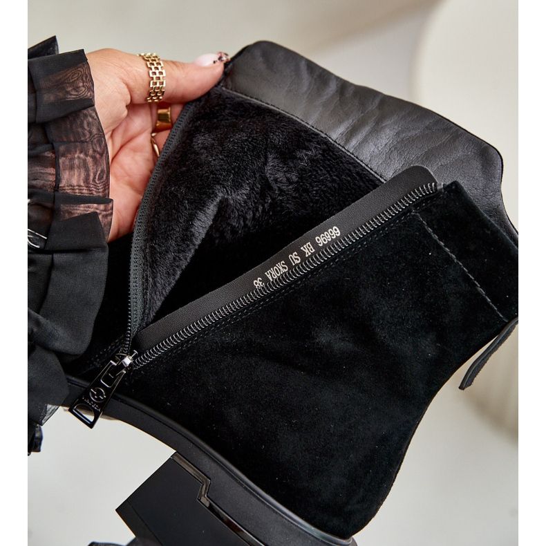 Ghete izolate pentru femei din piele intoarsa naturala cu fermoar, Negru Vinceza 66696 2