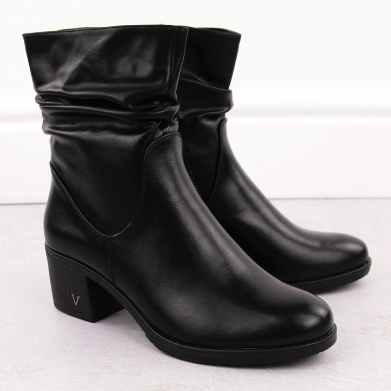 Botine izolate dama, negre, Vinceza 10547 negru 2