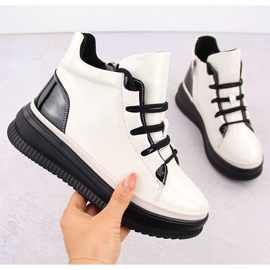 Cizme izolate dama din piele lacuita Ekri Artiker 55C1043 bej 1 Cizme izolate dama din piele lacuita Ekri Artiker 55C1043 bej 1