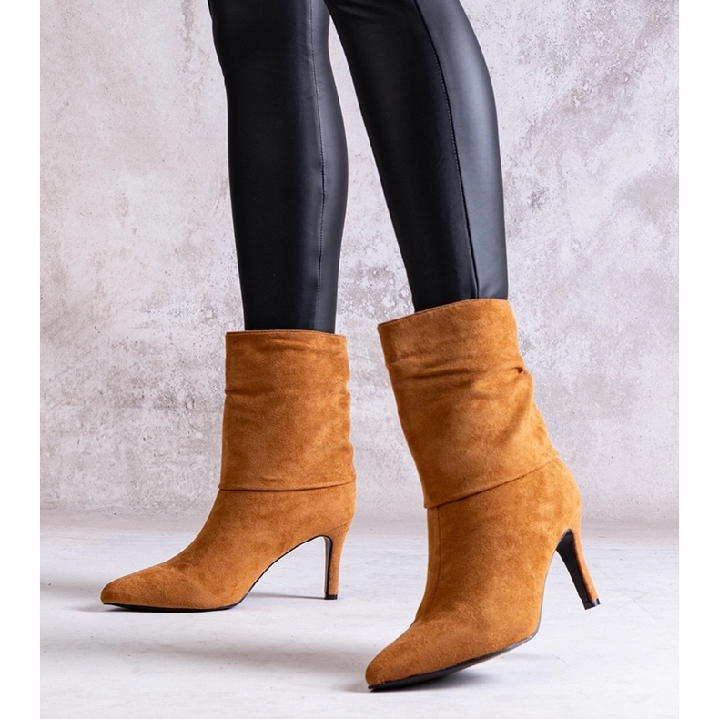 Botine maro Bileis cu toc inalt bej 1