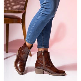 Cizme de cowboy de damă din piele de cămilă Butdam KW-1 maro 1 Cizme de cowboy de damă din piele de cămilă Butdam KW-1 maro 1