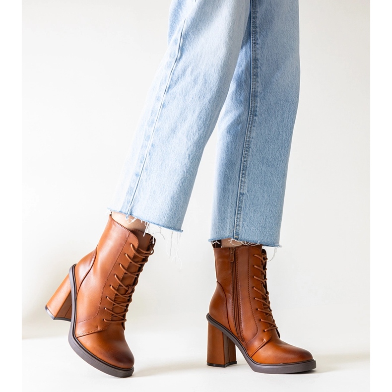 Botine maro din piele ecologica de catre Gerges 1 Botine maro din piele ecologica de catre Gerges 1