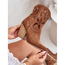 Lewski Shoes Cizme de cowboy din piele intoarsa cu model ajurat Lewski 3612 maro bej 2