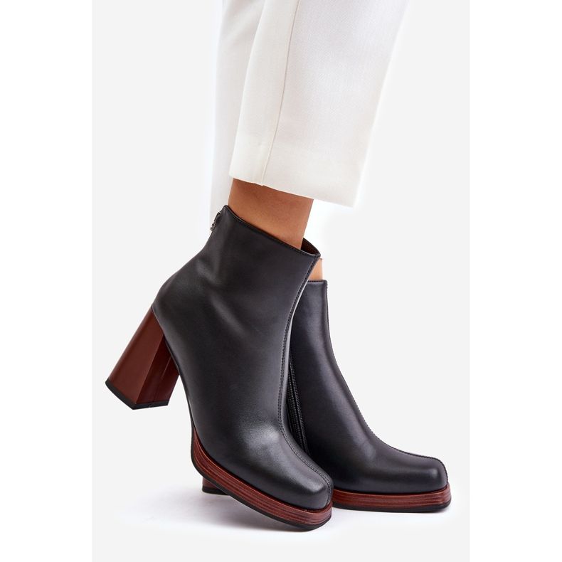 S.Barski Cizme de damă din piele cu toc înalt izolate D&A JC42-37 negru 1 S.Barski Cizme de damă din piele cu toc înalt izolate D&A JC42-37 negru 1