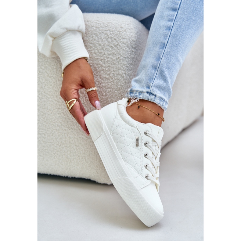 Pantofi de damă cu platformă izolată Big Star OO274A464 alb 2