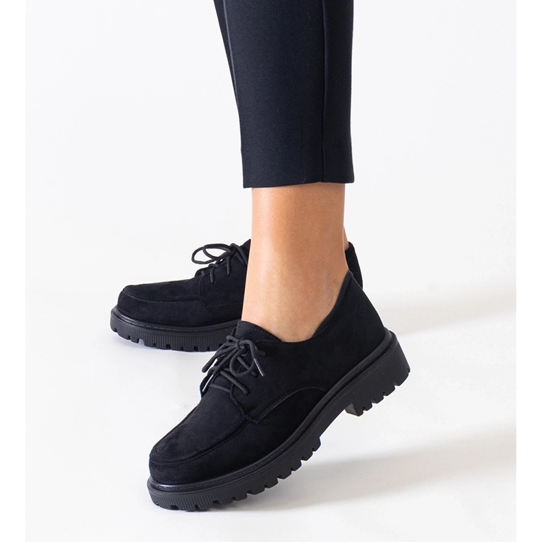 Pantofi negri casual cu șireturi din piele de căprioară ecologică de Eduardana negru 1