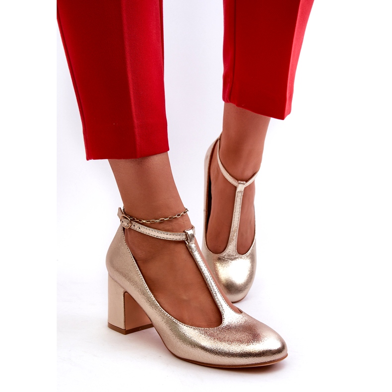 Mascara Pompe de femei cu piele ecologică pe postul de aur metalic 4