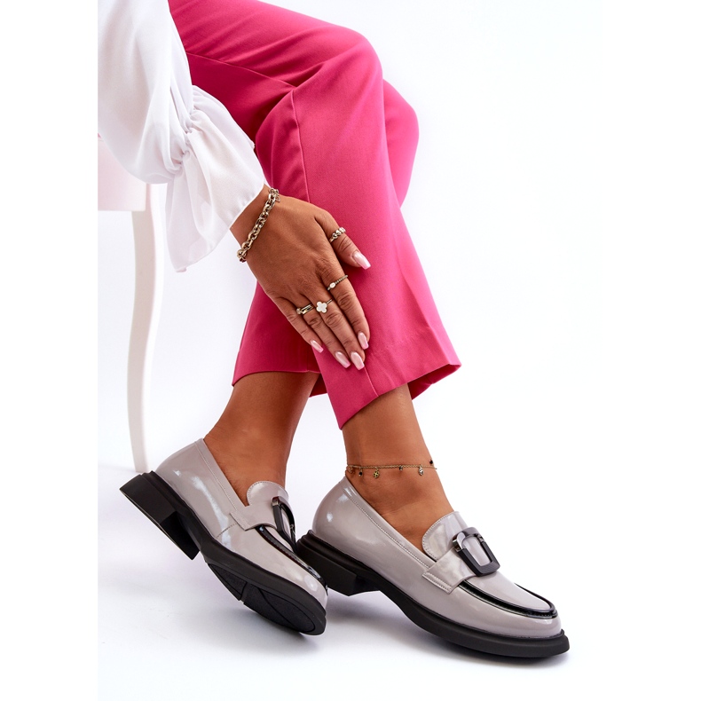 Mocasini Vinceza pentru femei din piele lacuita, gri 8