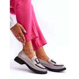 Mocasini Vinceza pentru femei din piele lacuita, gri 7