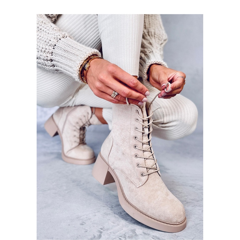 Botine bej cu șireturi 1