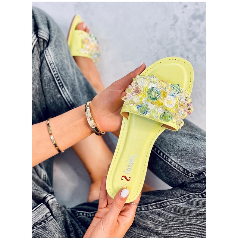 Papuci verzi cu pietre colorate verde 1