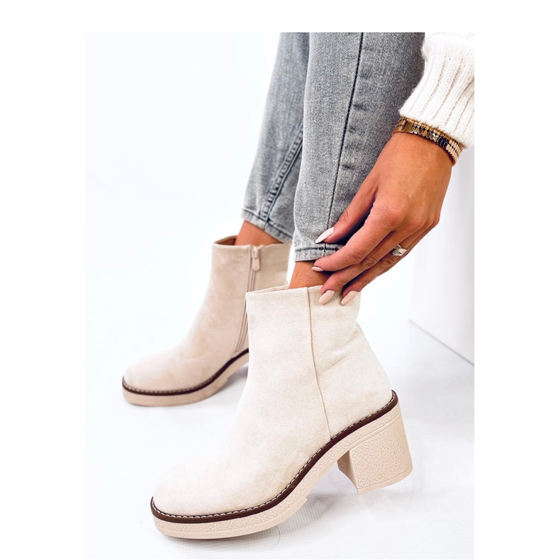 Botine din piele intoarsa cu toc lat Eliza Beige - Inello bej 1