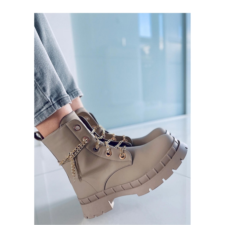 Botine Lohan Apricot cu siret - Inello bej 2