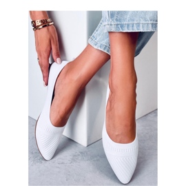 Balerini albi tesuti 1