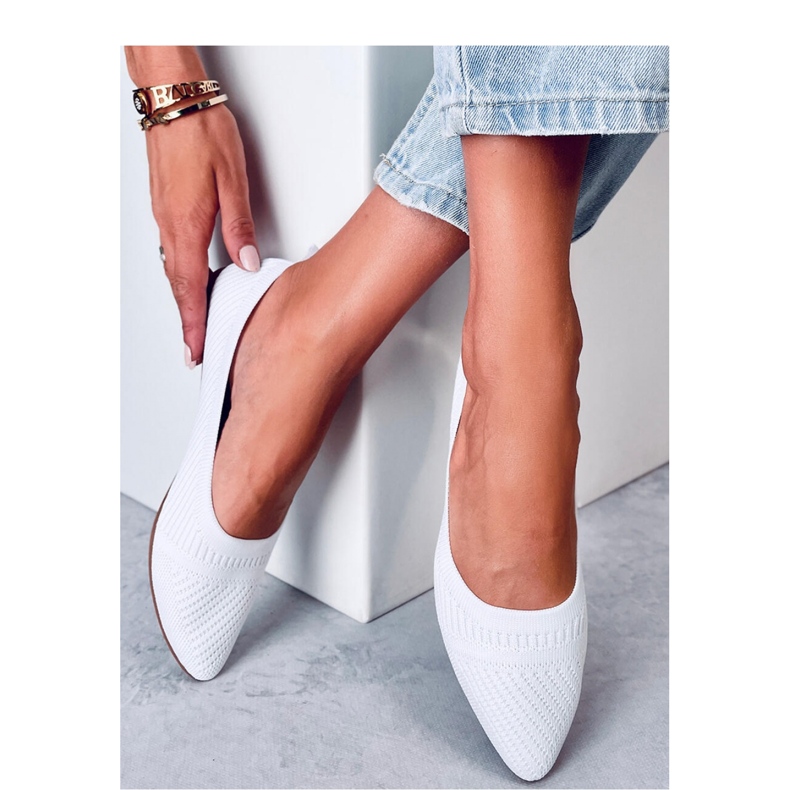 Balerini albi tesuti 1