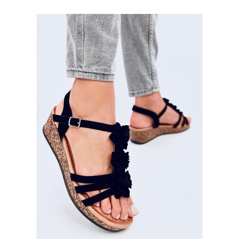 Fisken Sandale cu pană cu flori negre - Inello negru 1