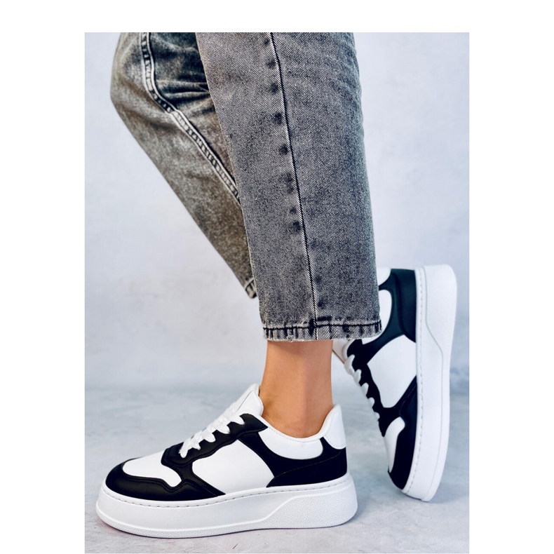 Tenisi dama cu talpa inalta Negri alb 1