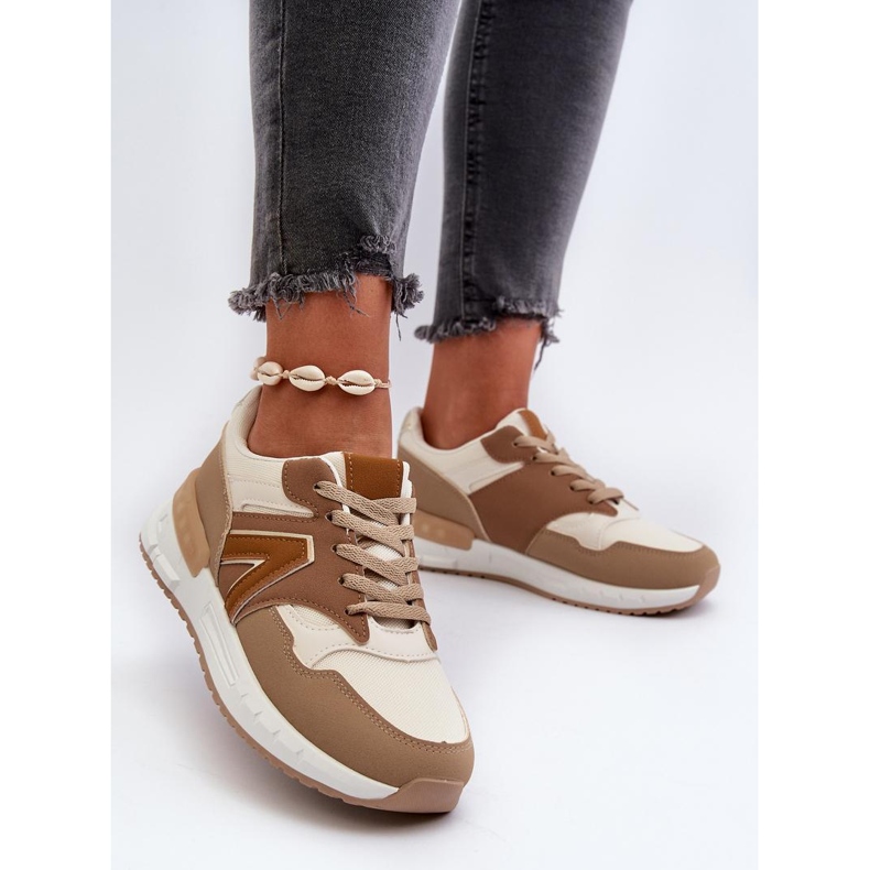 Pantofi sport maro cu platforma 1