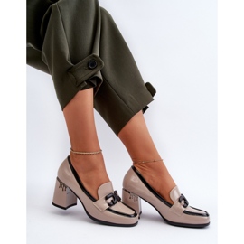 Pantofi de dama din piele lacuita bej 1