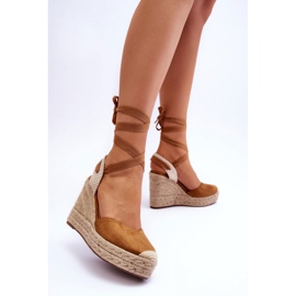 Sandale tip camel cu siret maro 1