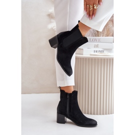 Botine izolate de dama negru 1