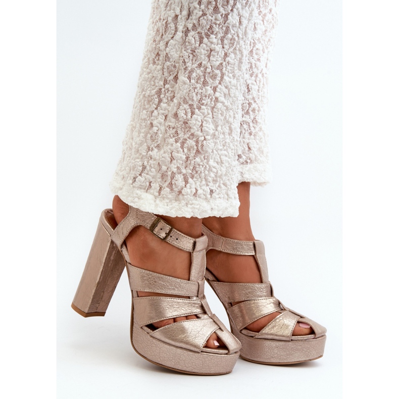 Step in style Sandale Model Maciejka 06050-25 Gold - Pas în stil galben 1