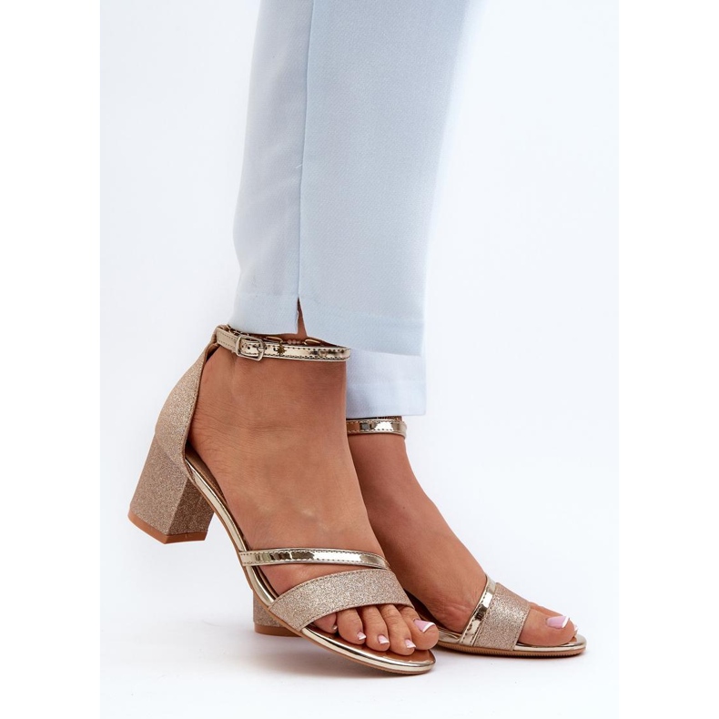 Step in style Sandale Model Ploemis 20244 Gold - Pas în stil galben 1