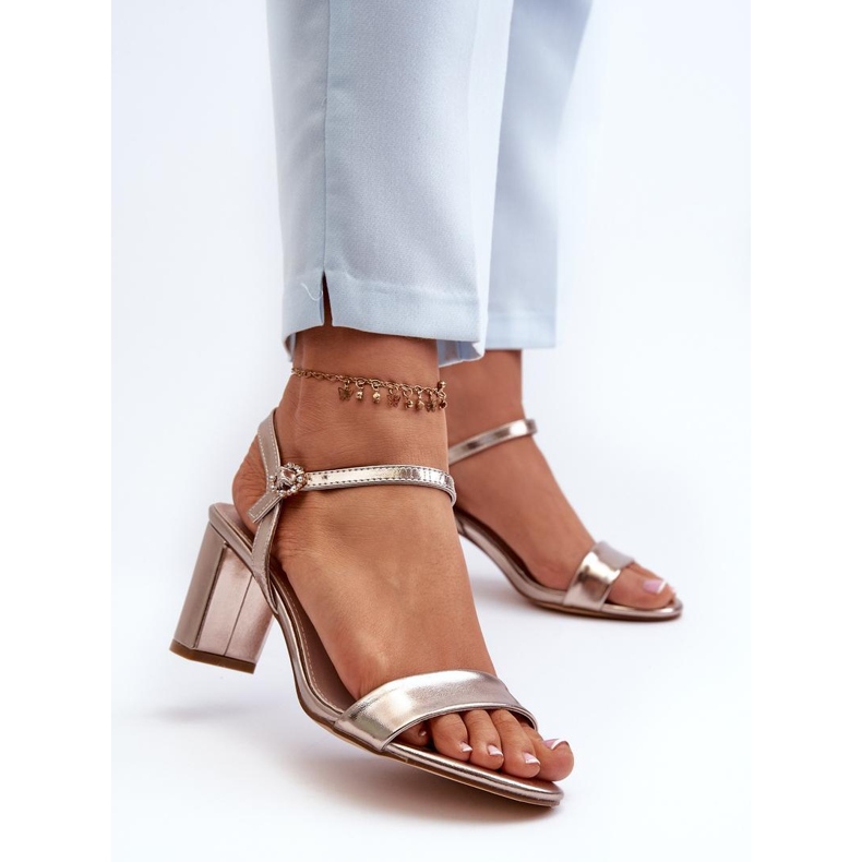 Sandale aurii/șampanie de aur 2