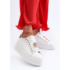 Pantofi sport cu un ac alb 1