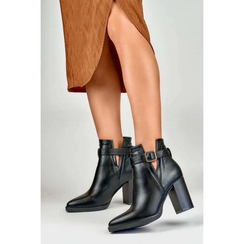 Cizme Model ML159B Negru - PRIMO bej 2