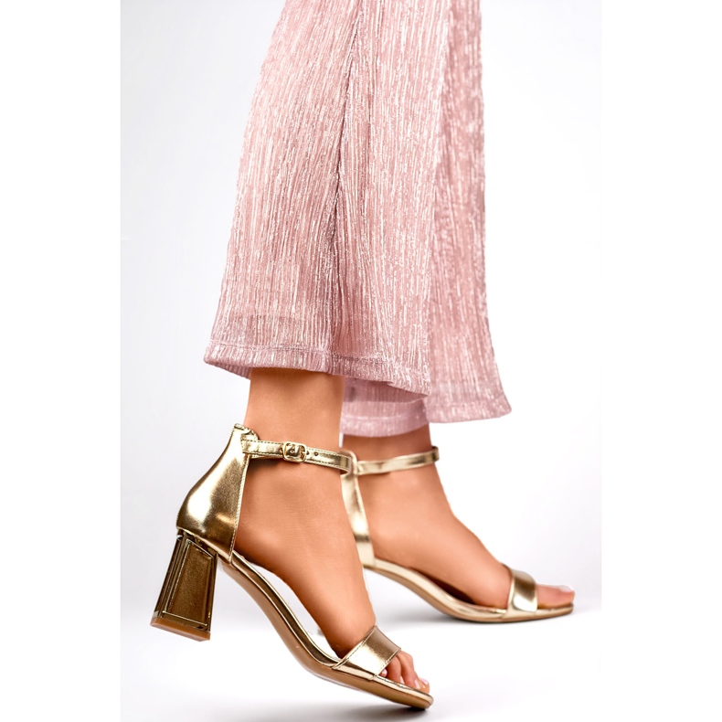 Sandale dama 0696GO aurii galben 1