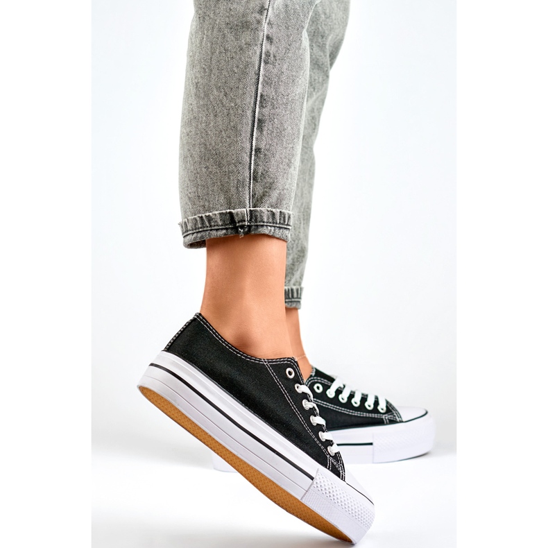 Pantofi de damă cu platformă QY832B negru 1