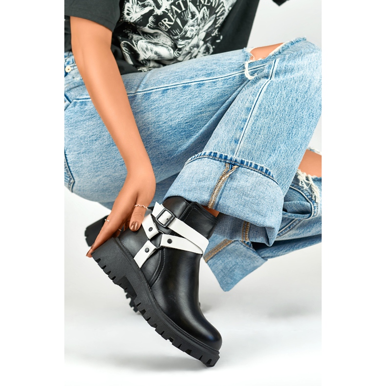 Cizme izolate de damă 250043BW-PU negru 1